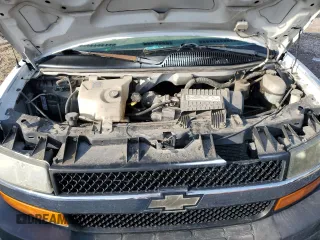 2006 Chevrolet Express Passenger with VIN 1GAHG39U461274433, listed as a Copart auction lot 82622414 with 206,975 mi miles and Clean title. Bid and sale history available at DreamBid. Image 12.