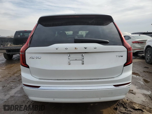 2025 Volvo XC90 with VIN YV4H60PG3S1350513, listed as a Copart auction lot 46712525 with 529 mi miles and Salvage Title. Bid and sale history available at DreamBid. Image 6.