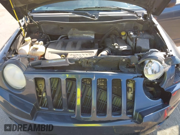 2008 Jeep Compass Sport with VIN 1J8FF47W68D758903, listed as a IAAI auction lot 41904401 with 154,016 mi miles. Bid and sale history available at carsss.com. Image 10.