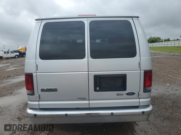 2010 Ford Econoline Passenger XL с VIN 1FBNE3BLXADA66716, выставлен на аукционе Copart как лот 55252925 с пробегом 163 751 миль миль и Списание • Salvage title. История ставок и продаж доступна на DreamBid. Изображение 6.