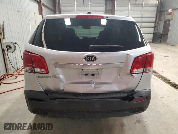 2011 Kia Sorento LX with VIN 5XYKTCA12BG187487, listed as a Copart auction lot 49736745 with 100,662 mi miles and Salvage Title. Bid and sale history available at DreamBid. Image 6.