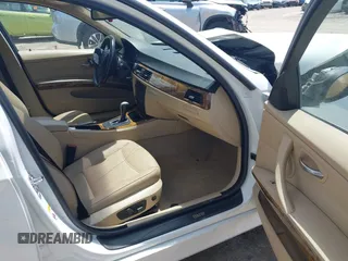 2006 BMW 3 Series 325xi with VIN WBAVD13556KV10507, listed as a IAAI auction lot 42515516 with 159,034 mi miles and . Bid and sale history available at DreamBid. Image 5.