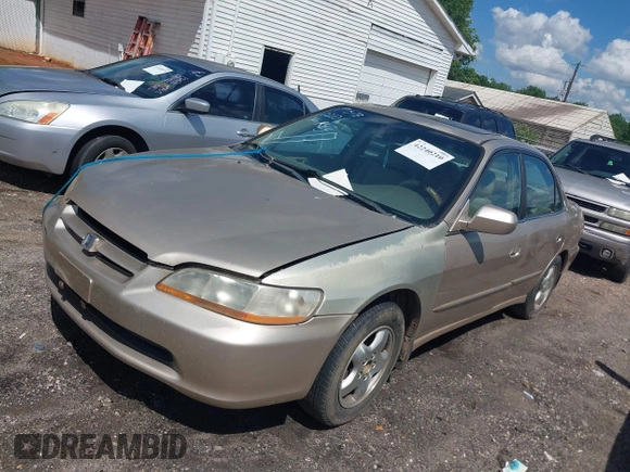 2000 Honda Accord EX с VIN 1HGCG1657YA004278, выставлен на аукционе IAAI как лот 42240210 с пробегом 484 941 миль миль и . История ставок и продаж доступна на DreamBid. Изображение 2.
