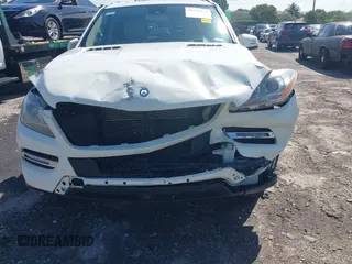 2013 Mercedes-Benz M 350 with VIN 4JGDA5JB0DA137429, listed as a IAAI auction lot 41936114 with 120,106 mi miles and . Bid and sale history available at DreamBid. Image 6.