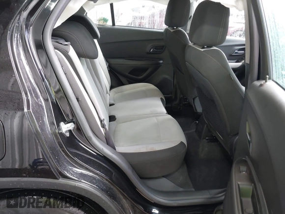 2020 Chevrolet Trax LS z VIN KL7CJKSB7LB335766, wystawiony jako IAAI lot #42264634 z przebiegiem 66 914 mil mil oraz . Historia ofert i sprzedaży dostępna na DreamBid. Obrazek 8.