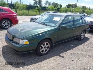 1998 Volvo S70 z VIN YV1LS5644W2447467, wystawiony jako IAAI lot #42319324 z przebiegiem 111 907 mil mil oraz . Historia ofert i sprzedaży dostępna na DreamBid. Obrazek 2.