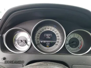 2013 Mercedes-Benz C 300 Sport с VIN WDDGF8AB1DR256425, выставлен на аукционе IAAI как лот 42560342 с пробегом 119 440 миль миль и . История ставок и продаж доступна на DreamBid. Изображение 7.