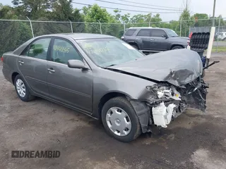 2005 Toyota Camry STD with VIN 4T1BE32K35U599742, listed as a IAAI auction lot 42441255 with 164,096 mi miles and . Bid and sale history available at DreamBid. Image 1.