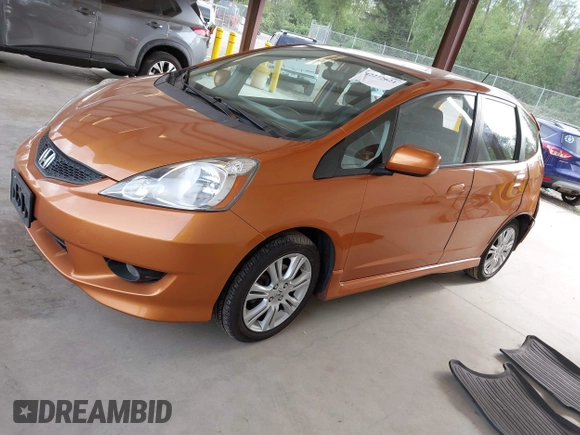 2010 Honda Fit Sport with VIN JHMGE8G41AS005199, listed as a IAAI auction lot 42272621 with 205,682 mi miles and . Bid and sale history available at DreamBid. Image 17.