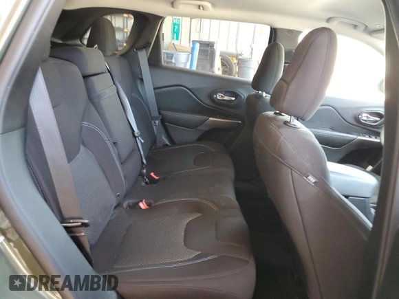 2019 Jeep Cherokee Latitude with VIN 1C4PJLCB9KD240900, listed as a Copart auction lot 62905195 with 100,225 mi miles and Salvage title. Bid and sale history available at DreamBid. Image 10.
