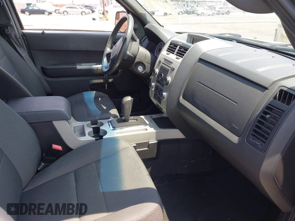 2012 Ford Escape XLT с VIN 1FMCU9DG7CKA90961, выставлен на аукционе IAAI как лот 42786845 с пробегом 110 871 миль миль и . История ставок и продаж доступна на DreamBid. Изображение 5.