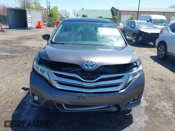 2015 Toyota Venza XLE with VIN 4T3BK3BB4FU117703, listed as a IAAI auction lot 42028684 with 139,639 mi miles. Bid and sale history available at carsss.com. Image 6.