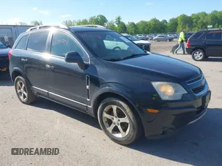 2013 Chevrolet Captiva Sport LT z VIN 3GNAL3EK7DS574821, wystawiony jako IAAI lot #42295328 z przebiegiem 132 589 mil mil oraz . Historia ofert i sprzedaży dostępna na DreamBid. Obrazek 1.