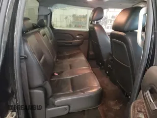 2010 GMC Sierra 1500 Denali z VIN 3GTRKXE28AG259921, wystawiony jako Copart lot #73592214 z przebiegiem 156 378 mil mil oraz Szkoda całkowita • Salvage title. Historia ofert i sprzedaży dostępna na DreamBid. Obrazek 10.
