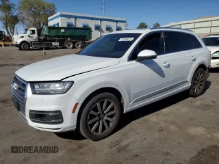 2017 Audi Q7 Premium Plus z VIN WA1LAAF78HD021472, wystawiony jako Copart lot #54384615 z przebiegiem 103 102 mil mil oraz Szkody całkowita. Historia ofert i sprzedaży dostępna na DreamBid. Obrazek 1.