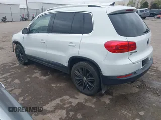 2016 Volkswagen Tiguan S with VIN WVGBV7AX0GW550784, listed as a IAAI auction lot 41817544 with 109,246 mi miles and . Bid and sale history available at DreamBid. Image 3.