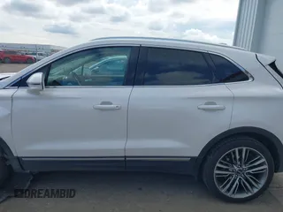 2016 Lincoln MKC Reserve with VIN 5LMTJ3DH1GUJ12829, listed as a IAAI auction lot 42370899 with 123,980 mi miles and . Bid and sale history available at DreamBid. Image 15.
