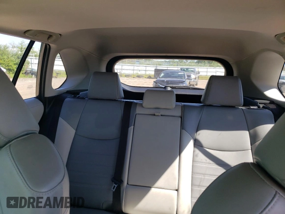 2023 Toyota RAV4 Hybrid XLE Premium с VIN JTMB6RFV0PD084497, выставлен на аукционе Copart как лот 64655015 с пробегом 23 481 миль миль и Списание • Salvage title. История ставок и продаж доступна на DreamBid. Изображение 10.