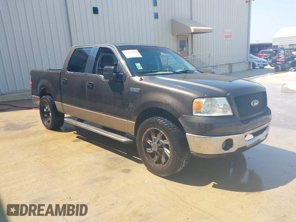 2006 Ford F-150 XLT with VIN 1FTRW12W96KB43359, listed as a IAAI auction lot 42214235 with 280,024 mi miles and . Bid and sale history available at DreamBid. Image 1.