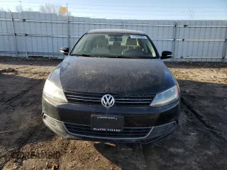 2013 Volkswagen Jetta SE z VIN 3VWDX7AJ2DM410067, wystawiony jako Copart lot #47896305 z przebiegiem 124 947 mil mil oraz Szkoda całkowita • Salvage title. Historia ofert i sprzedaży dostępna na DreamBid. Obrazek 5.