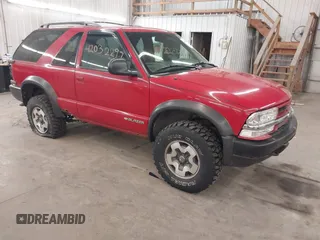 1998 Chevrolet Blazer LS с VIN 1GNCT18W7WK194694, выставлен на аукционе IAAI как лот 42032297 с пробегом 166 600 миль миль и . История ставок и продаж доступна на DreamBid. Изображение 1.
