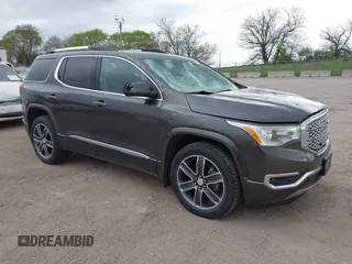 2019 GMC Acadia Denali z VIN 1GKKNXLS4KZ137980, wystawiony jako IAAI lot #42142931 z przebiegiem 83 285 mil mil oraz . Historia ofert i sprzedaży dostępna na DreamBid. Obrazek 1.