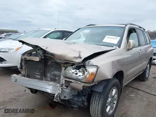 2006 Toyota Highlander w/3rd Row with VIN JTEDP21A160111886, listed as a IAAI auction lot 41832621 with 285,899 mi miles. Bid and sale history available at carsss.com. Image 17.
