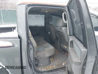 2007 Nissan Titan LE with VIN 1N6BA07B47N226260, listed as a IAAI auction lot 40917076 with 265,363 mi miles. Bid and sale history available at carsss.com. Image 8.