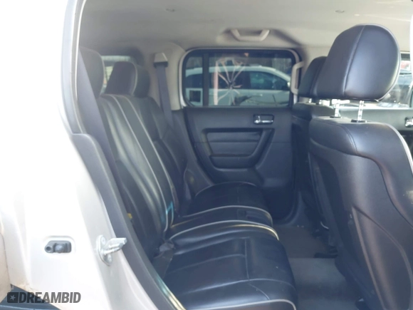 2006 Hummer H3 with VIN 5GTDN136868194546, listed as a IAAI auction lot 41981341 with 128,686 mi miles. Bid and sale history available at carsss.com. Image 8.