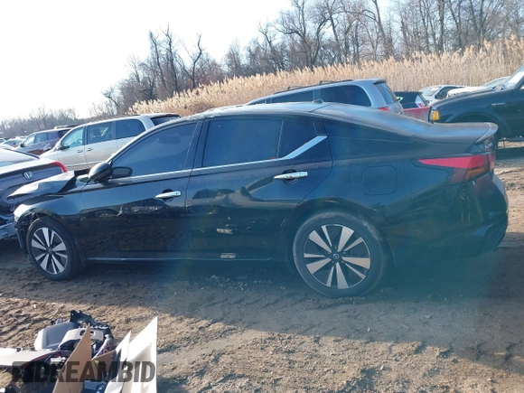 2019 Nissan Altima 2.5 SV with VIN 1N4BL4DV1KC104369, listed as a IAAI auction lot 41432549 with 40,542 mi miles. Bid and sale history available at carsss.com. Image 15.