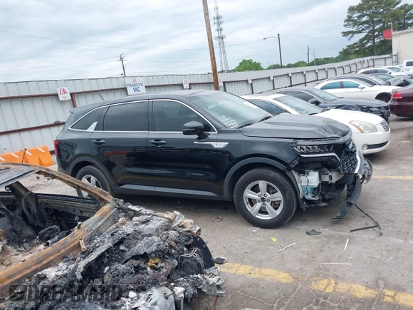 2022 Kia Sorento LX with VIN 5XYRG4LC3NG152579, listed as a IAAI auction lot 42092276 with 77,101 mi miles and . Bid and sale history available at DreamBid. Image 13.