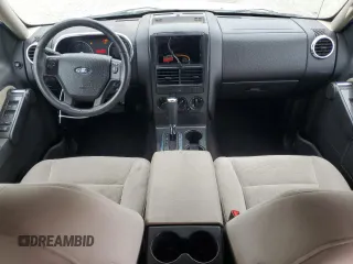 2008 Ford Explorer XLT z VIN 1FMEU63E88UA86923, wystawiony jako Copart lot #59770935 z przebiegiem 140 213 mil mil oraz Szkoda całkowita • Salvage title. Historia ofert i sprzedaży dostępna na DreamBid. Obrazek 8.