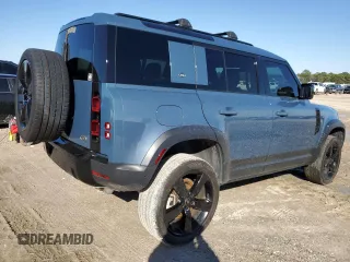 2023 Land Rover Defender S z VIN SALEJ7EX6P2159856, wystawiony jako Copart lot #43543255 z przebiegiem 20 281 mil mil oraz Szkoda całkowita • Salvage title. Historia ofert i sprzedaży dostępna na DreamBid. Obrazek 3.