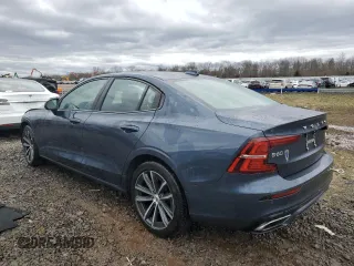 2022 Volvo S60 Momentum with VIN 7JRL12TZ7NG192016, listed as a Copart auction lot 45467324 with 10,928 mi miles. Bid and sale history available at carsss.com. Image 2.