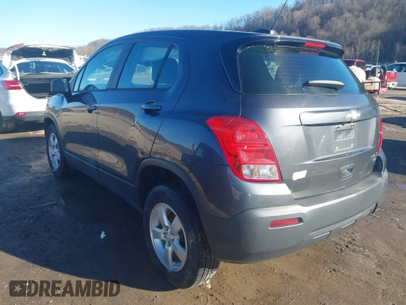 2016 Chevrolet Trax LS with VIN 3GNCJNSB8GL233537, listed as a IAAI auction lot 41574936 with 101,301 mi miles. Bid and sale history available at carsss.com. Image 3.