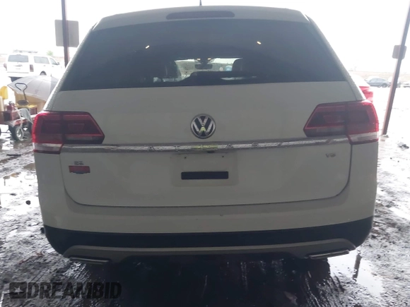 2019 Volkswagen Atlas SE with VIN 1V2WR2CA8KC526036, listed as a IAAI auction lot 42200589 with 118,590 mi miles and . Bid and sale history available at DreamBid. Image 17.
