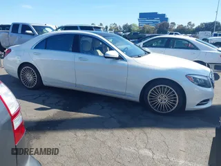 2014 Mercedes-Benz S 550 z VIN WDDUG8CB5EA022737, wystawiony jako IAAI lot #41861285 z przebiegiem 145 837 mil mil oraz . Historia ofert i sprzedaży dostępna na DreamBid. Obrazek 13.