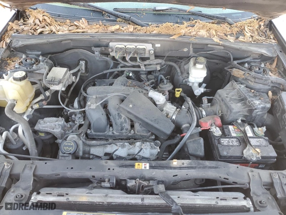 2008 Mercury Mariner Premier with VIN 4M2CU87138KJ34252, listed as a Copart auction lot 52818495 with 204,680 mi miles and Clean Title. Bid and sale history available at carsss.com. Image 11.