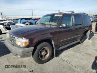 1999 Ford Explorer XLT z VIN 1FMDU32P8XZA16904, wystawiony jako Copart lot #46546135 z przebiegiem 283 503 mil mil oraz Szkoda całkowita • Salvage title. Historia ofert i sprzedaży dostępna na DreamBid. Obrazek 1.