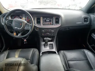 2020 Dodge Charger SXT z VIN 2C3CDXBG2LH143993, wystawiony jako Copart lot #70807782 z przebiegiem 75 148 mil mil oraz Szkoda całkowita • Salvage title. Historia ofert i sprzedaży dostępna na DreamBid. Obrazek 8.