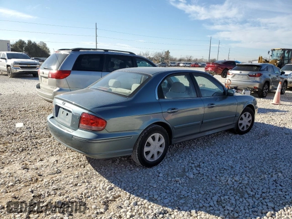 2004 Hyundai Sonata with VIN KMHWF25H14A036679, listed as a Copart auction lot 88301315 with 162,794 mi miles and Salvage Title. Bid and sale history available at carsss.com. Image 3.
