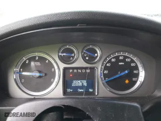 2009 Cadillac Escalade with VIN 1GYFK13269R147563, listed as a IAAI auction lot 41462689 with 210,095 mi miles. Bid and sale history available at carsss.com. Image 7.