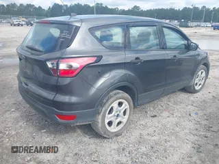 2017 Ford Escape S z VIN 1FMCU0F73HUE63885, wystawiony jako IAAI lot #42389985 z przebiegiem 158 338 mil mil oraz . Historia ofert i sprzedaży dostępna na DreamBid. Obrazek 4.