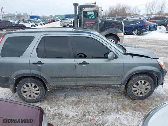 2005 Honda CR-V EX with VIN SHSRD77815U337505, listed as a IAAI auction lot 41441557 with 268,640 mi miles. Bid and sale history available at carsss.com. Image 13.