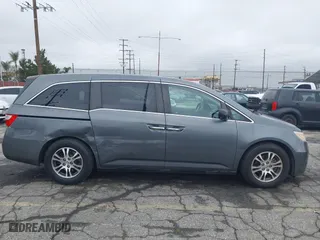 2011 Honda Odyssey EX-L with VIN 5FNRL5H63BB059407, listed as a IAAI auction lot 41922421 with 99,270 mi miles. Bid and sale history available at carsss.com. Image 13.
