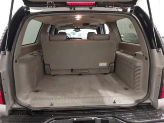 2005 Chevrolet Suburban LT с VIN 1GNFK16Z25J244130, выставлен на аукционе IAAI как лот 41707738 с пробегом 202 735 миль миль и . История ставок и продаж доступна на DreamBid. Изображение 18.