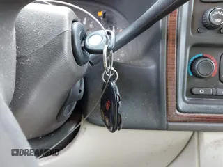 2003 Cadillac Escalade z VIN 1GYEC63T43R206146, wystawiony jako IAAI lot #41335727 z przebiegiem Nie podano mil oraz . Historia ofert i sprzedaży dostępna na DreamBid. Obrazek 11.