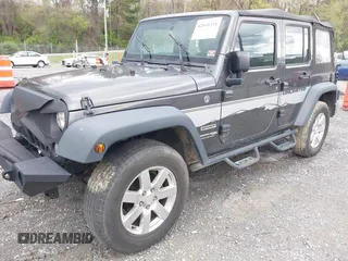 2018 Jeep Wrangler JK Unlimited Sport S with VIN 1C4BJWDG8JL895981, listed as a IAAI auction lot 42048316 with 95,457 mi miles. Bid and sale history available at carsss.com. Image 18.