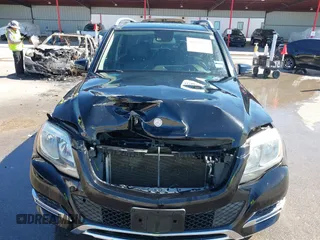 2015 Mercedes-Benz GLK 350 with VIN WDCGG5HB3FG433142, listed as a IAAI auction lot 41750389 with 97,189 mi miles and . Bid and sale history available at DreamBid. Image 13.