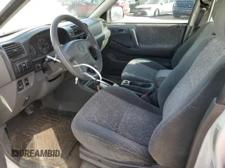 2000 Isuzu Rodeo S z VIN 4S2CK58W2Y4317915, wystawiony jako Copart lot #81780094 z przebiegiem 158 217 mil mil oraz Szkoda całkowita • Salvage title. Historia ofert i sprzedaży dostępna na DreamBid. Obrazek 7.